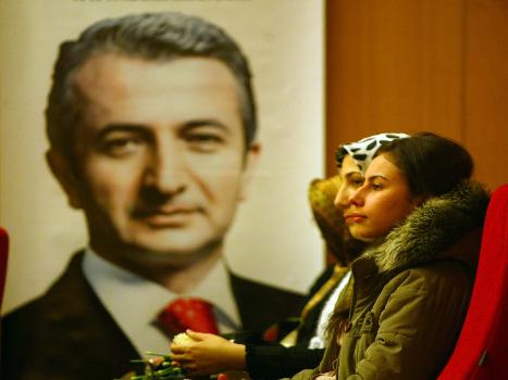 BEKİR KILIÇ ÜNİVERSİTELİLERLE BULUŞTU